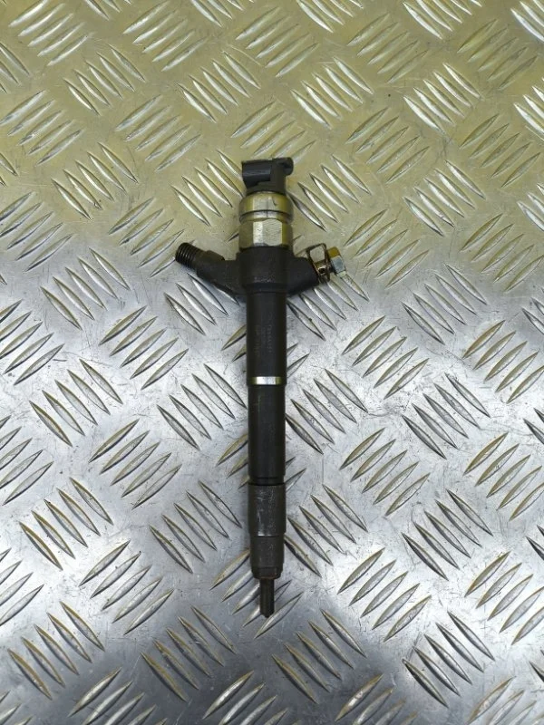 Форсунка топливная Mitsubishi Pajero Iv (2006-2019) 2014 1465A351