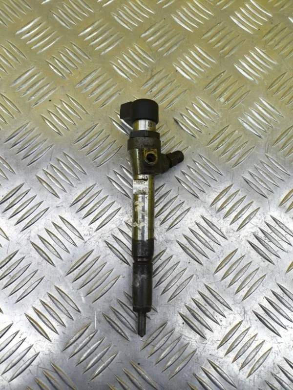 Форсунка топливная Nissan Qashqai (J10) 2006-2013 2010 166009445R