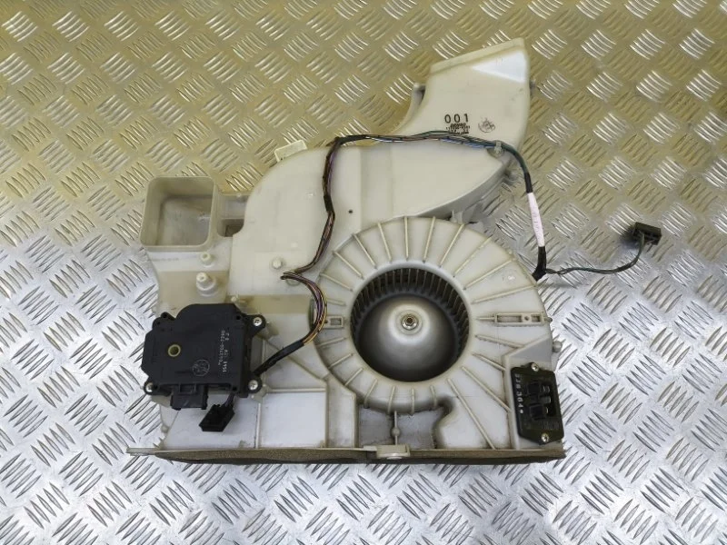 Корпус отопителя (печки) Mitsubishi Pajero Iv (2006-2019) 2007 7841A001 ВНЕДОРОЖНИК 3.8 I