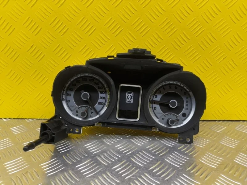 Щиток приборов (приборная панель) Mitsubishi Pajero Iv (2006-2019) 2007 8100A555 ВНЕДОРОЖНИК 3.8 I