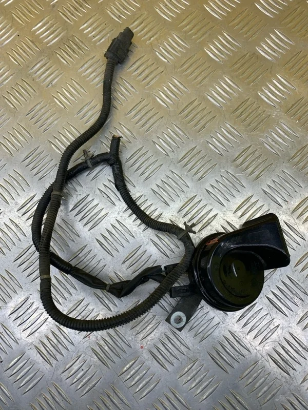 Сигнал звуковой Nissan Navara (D40) 2004-2015 2008 25620EB300 ПИКАП 2.5 D YD25DDTI