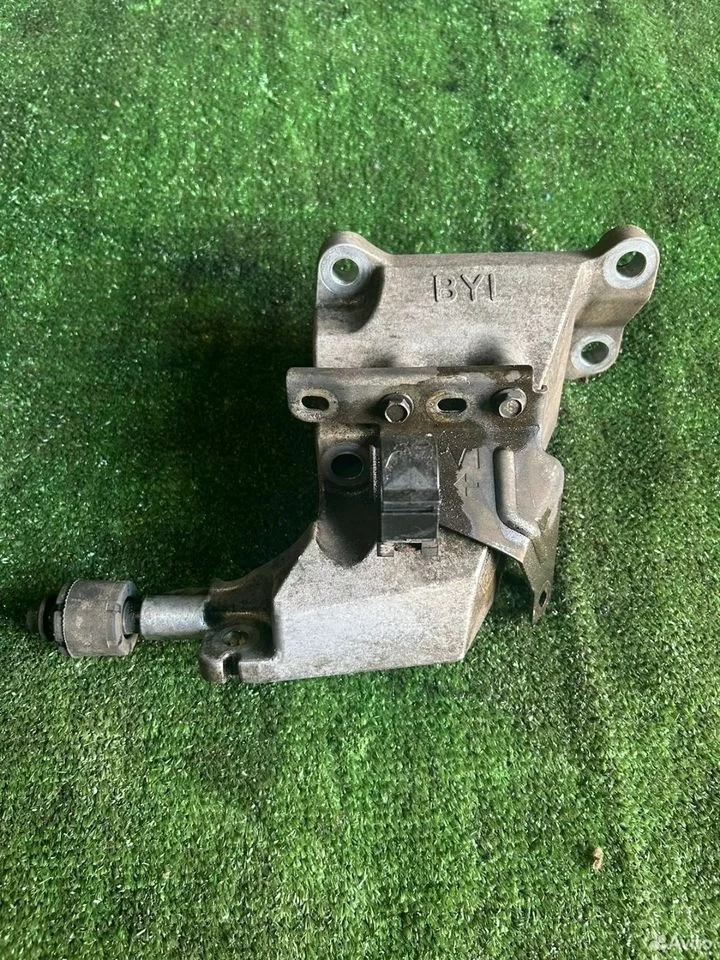 Кронштейн двигателя infiniti fx30 s51 qx70 v9x