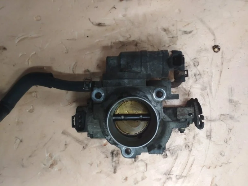 Дроссельная заслонка Mazda 3