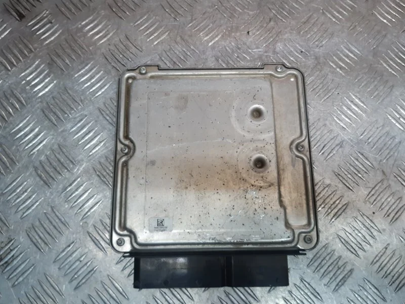 Эбу Volkswagen Golf 5