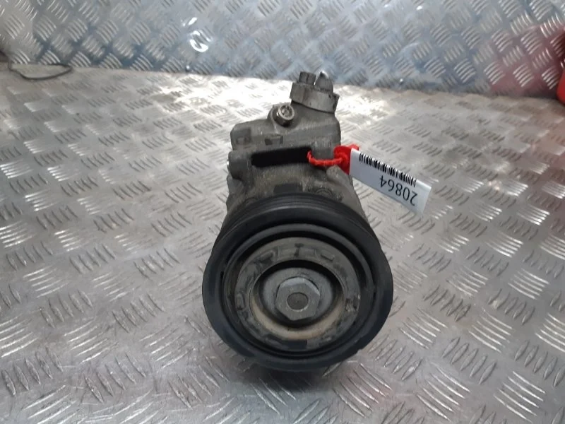 Компрессор кондиционера Volkswagen Passat B7