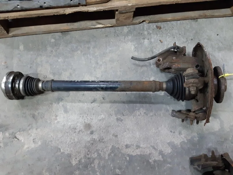 Привод правый Volkswagen Jetta