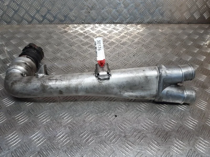 Патрубок интеркулера Volkswagen Touareg