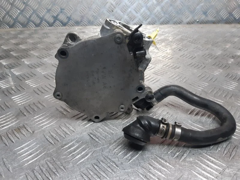 Вакуумный насос Audi A4 B8