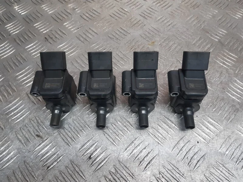 Катушка зажигания Audi A4 B8