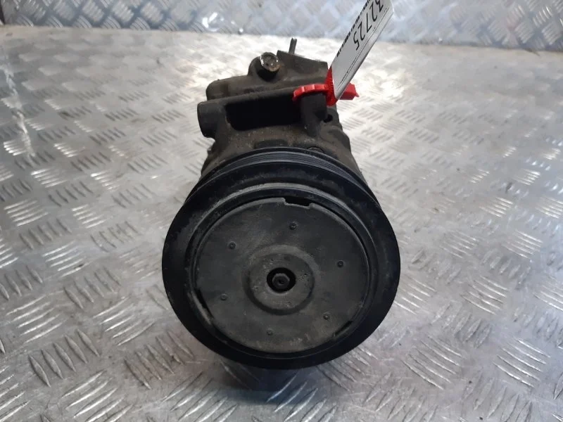 Компрессор кондиционера Volkswagen Passat B7