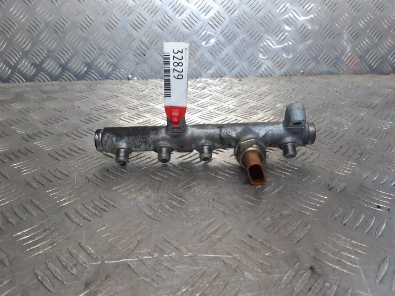 Топливная рампа Audi Q5