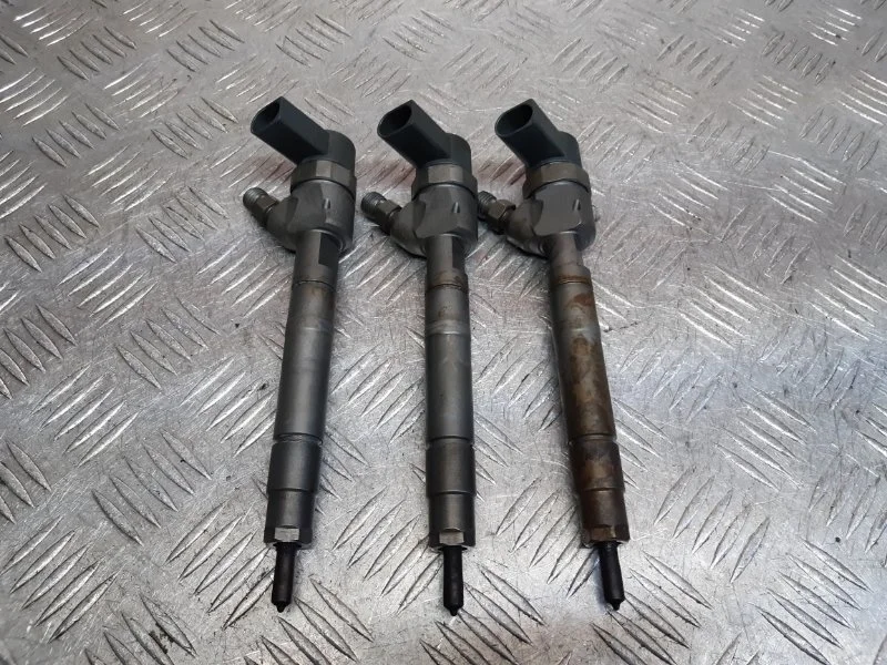 Форсунка топливная Mercedes-Benz -class W203