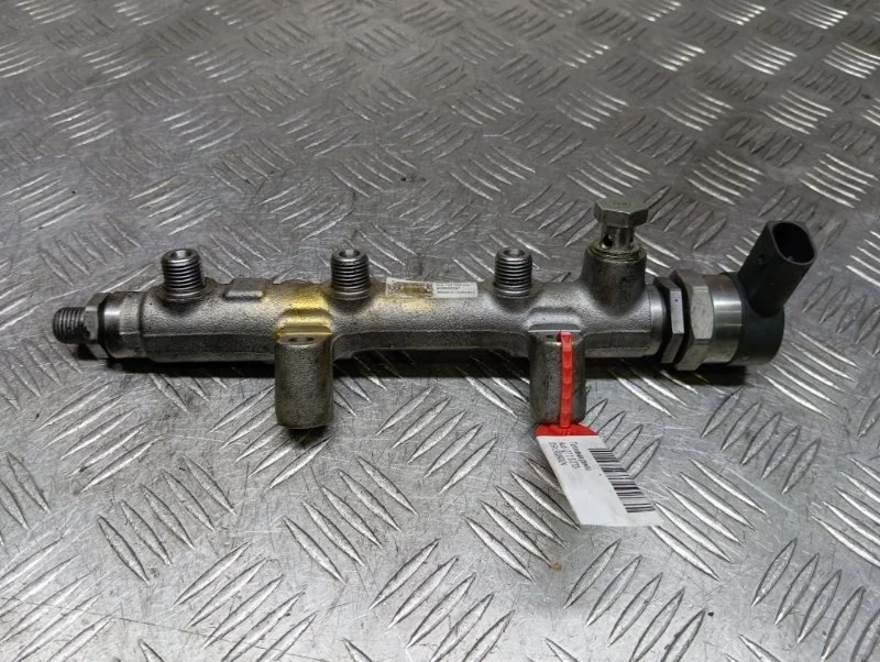 Топливная рампа Audi Q7 1