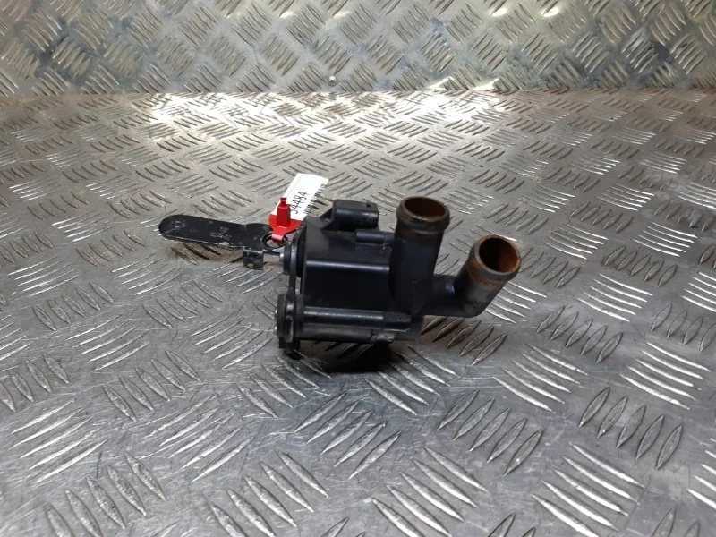 Насос водяной дополнительный ( помпа ), 12v Volkswagen Passat CC