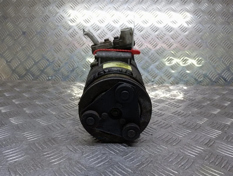 Компрессор кондиционера Ford Focus 2