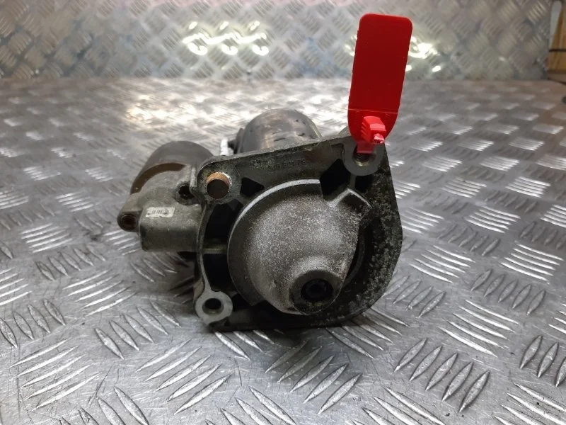 Стартер Volvo