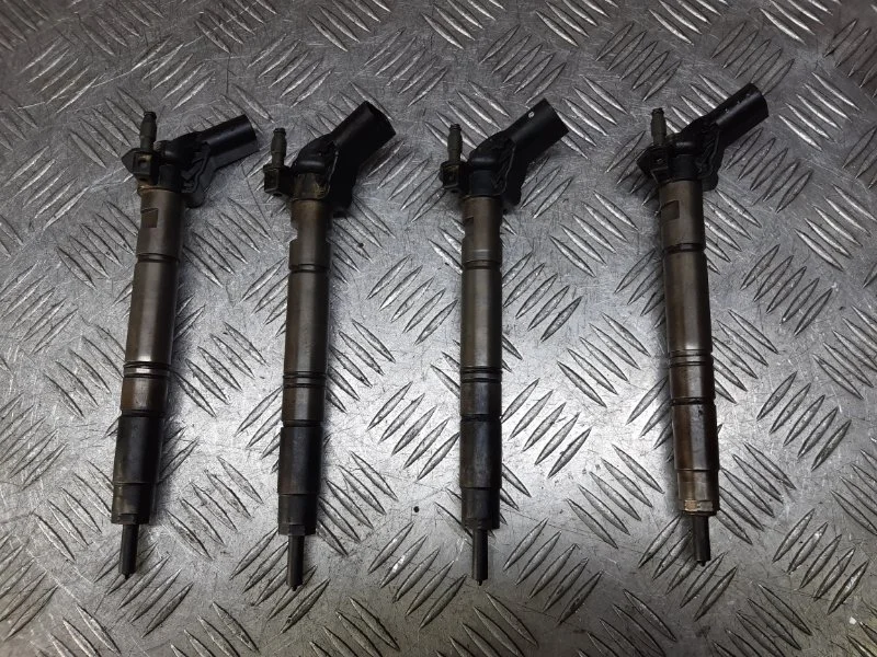 Форсунка топливная Audi Q7 1