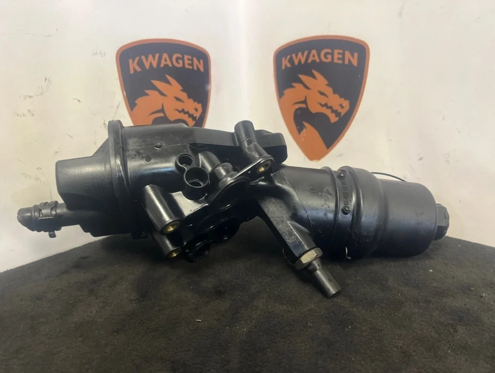 Корпус масляного фильтра Volkswagen Passat 2008 B6