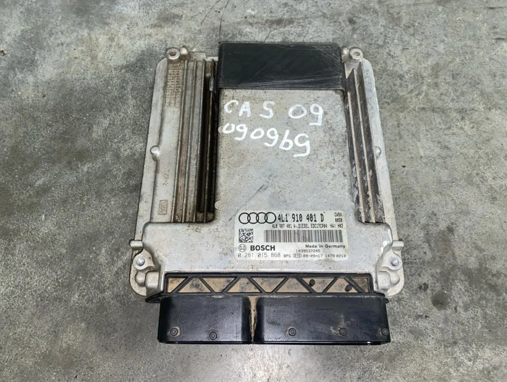 Блок управления двс Audi Q7 2009 4L