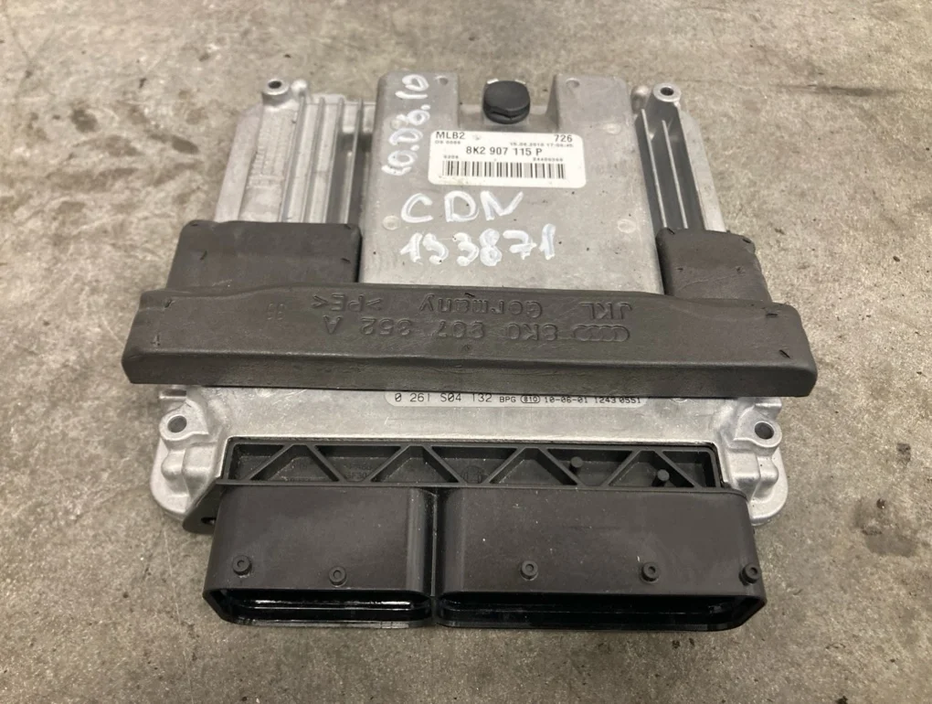 Блок управления двс Audi A4 2010 B8