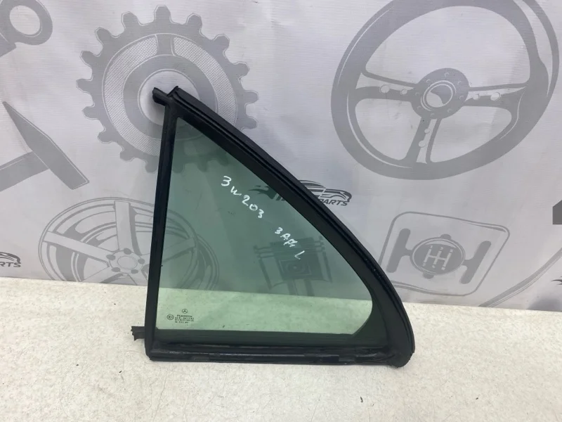 Стекло задней левой двери треугольник Mercedes-benz 2001 W203