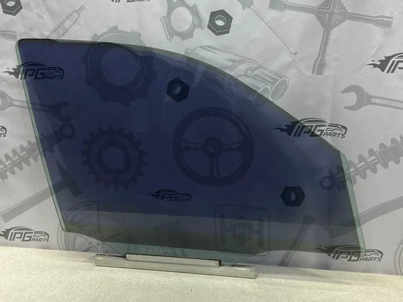 Стекло передней правой двери Mercedes-benz ML 2001 W163