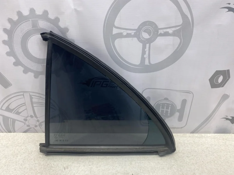 Стекло задней левой двери треугольник Mercedes-benz 2004 W211