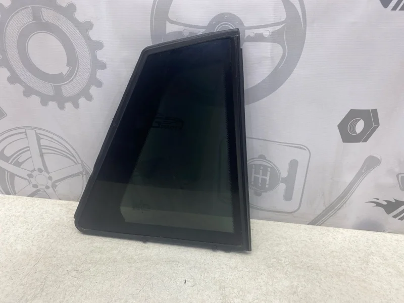 Стекло задней правой двери треугольник Mercedes-benz GLE Coupe 2019 C292