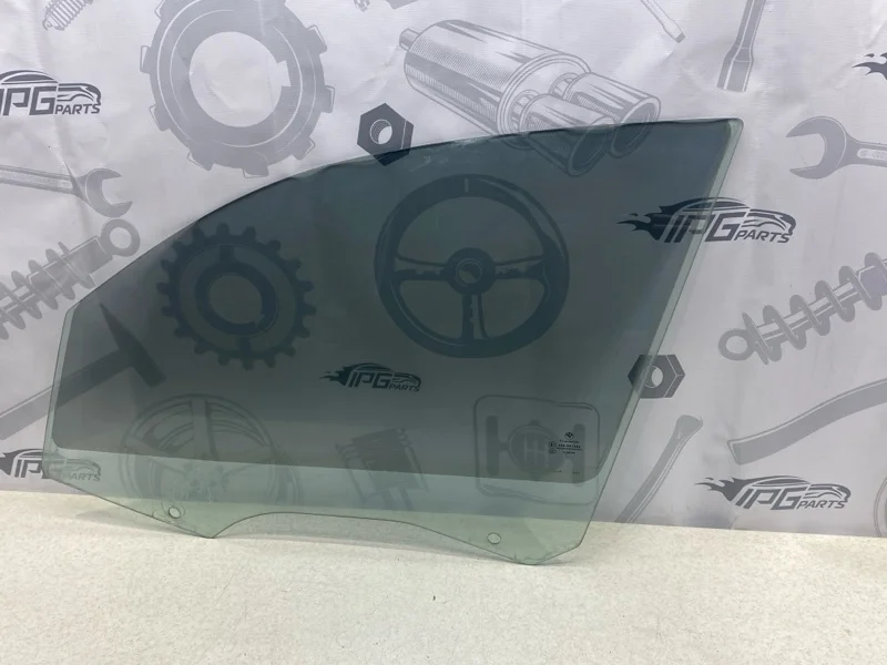 Стекло передней левой двери BMW 1 2005 E87