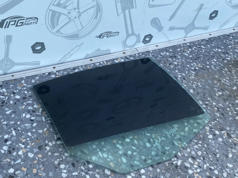 Стекло задней правой двери опускное BMW 5 E60