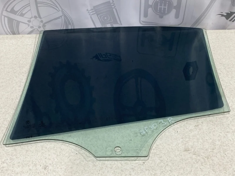 Стекло задней правой двери опускное BMW 3 2014 F30