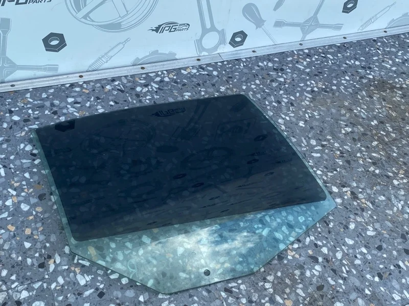 Стекло задней правой двери опускное BMW 5 2003 E60