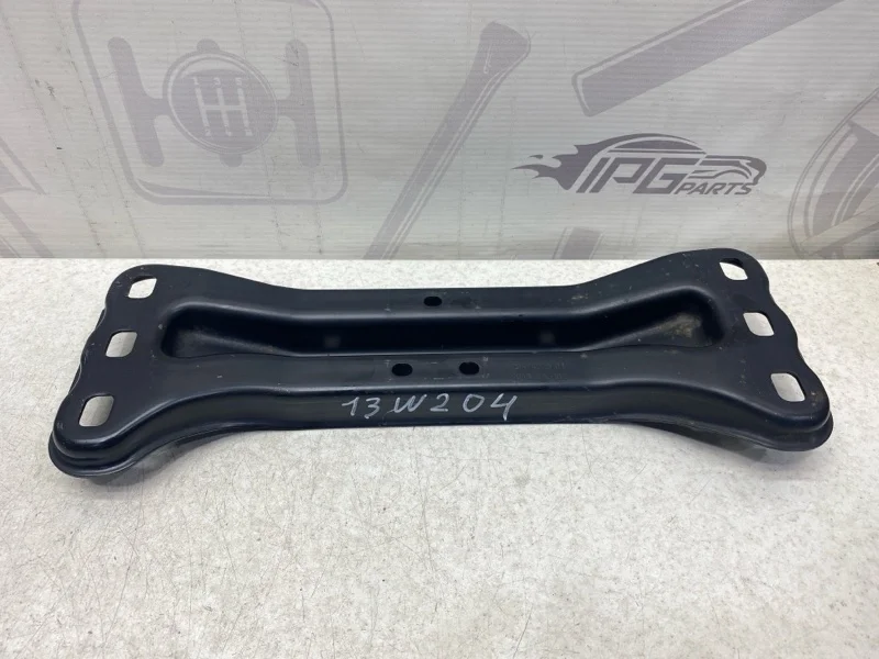 Кронштейн акпп Mercedes-benz 2012 C204