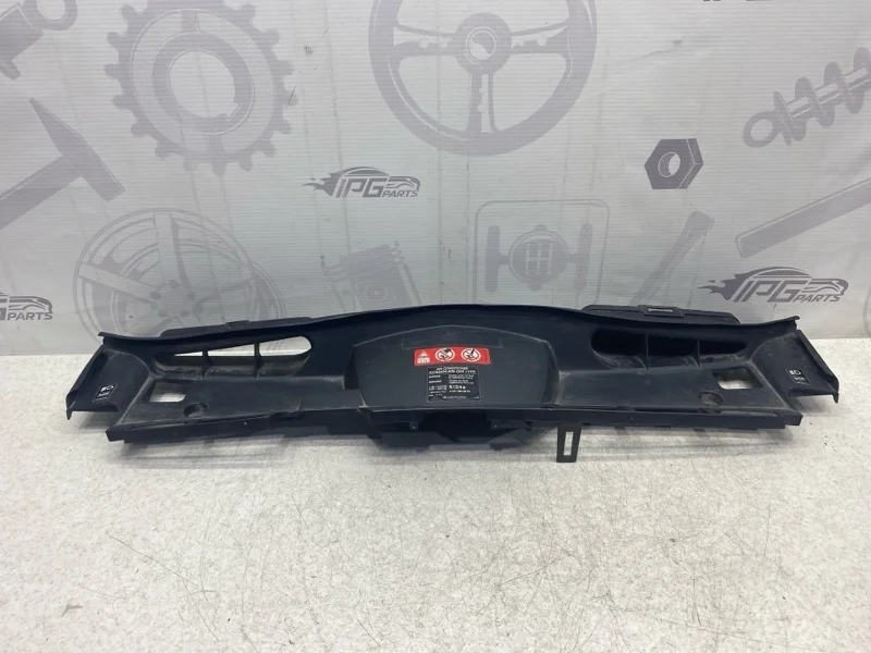 Воздуховод на передней панели Mercedes-benz 2014 W212