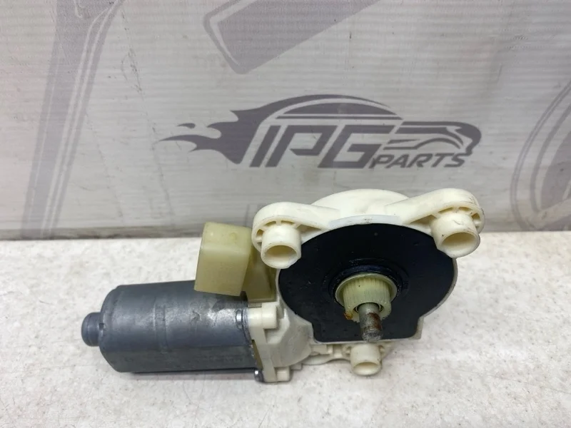 Моторчик стеклоподъемника Mercedes-benz 2008 W211