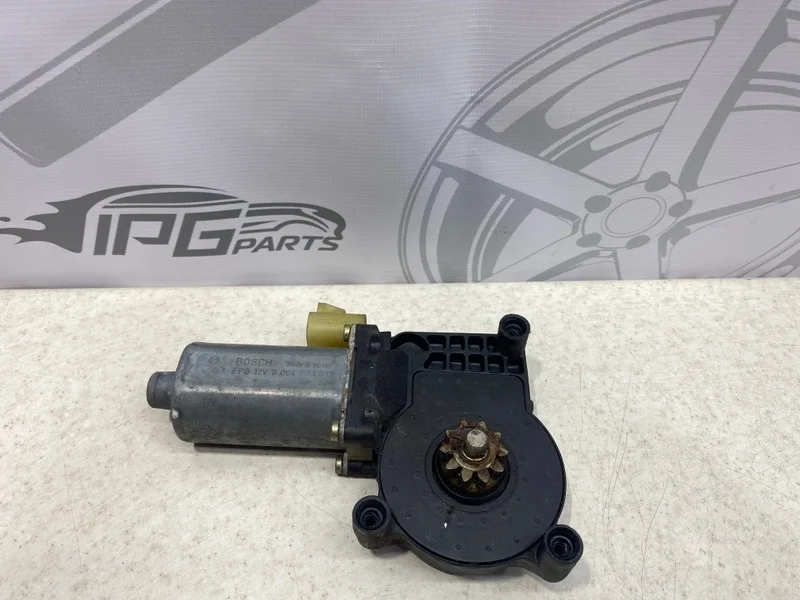 Моторчик стеклоподъемника передней левой двери Mercedes-benz ML W163