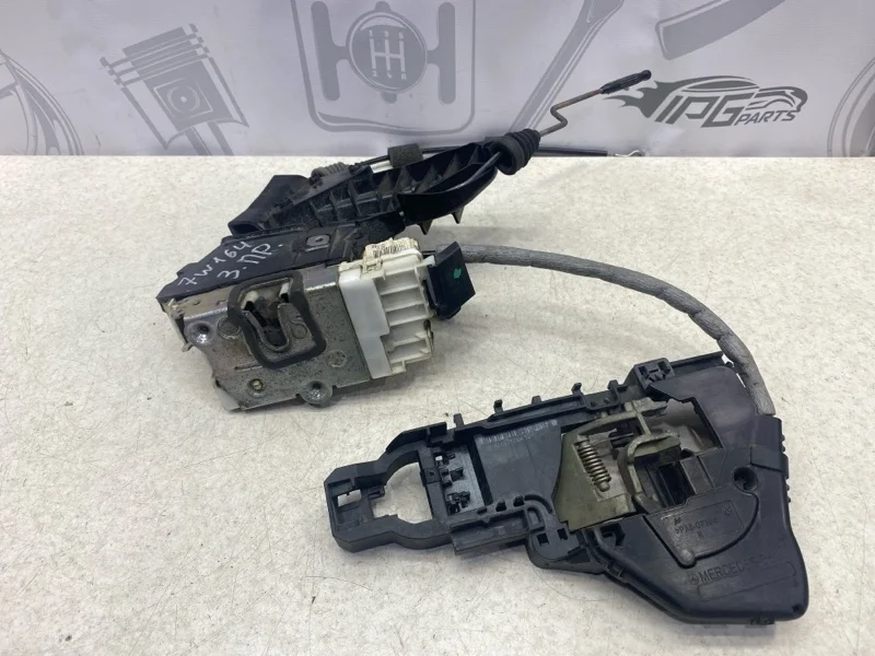 Замок задней правой двери Mercedes-benz ML W164