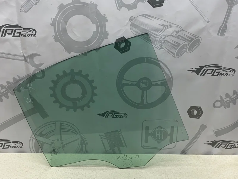 Стекло задней правой двери опускное Mercedes-benz 2007 W204