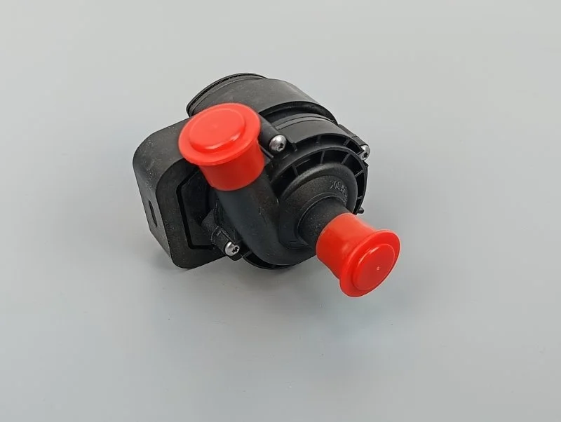 Водяной насос Mercedes-Benz Sprinter W906