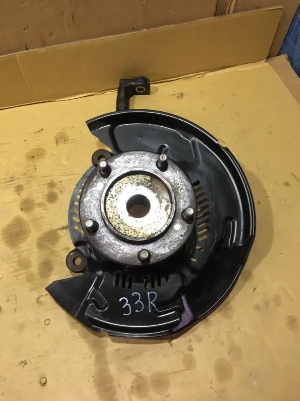 Кулак поворотный передний правый Toyota Land Cruiser 2018 4321160230 URJ202 4.5 1VD-FTV, передний правый