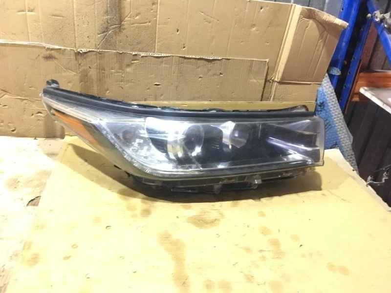 Фара правая Toyota Highlander 2019 811100E380 GSU55 2GRFKS, правая