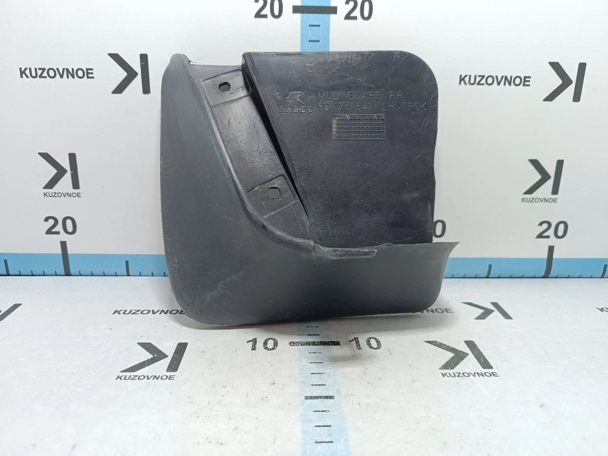 Брызговик Daewoo Nexia 2013 N150