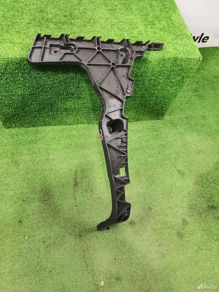 Кронштейн заднего бампера правый audi q5 8r