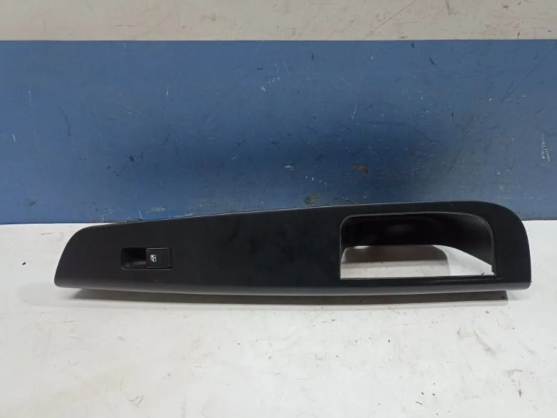 Кнопка стеклоподъемника Kia Ceed 2012 935751H100EQ ED 1.6 G4FC, передняя правая