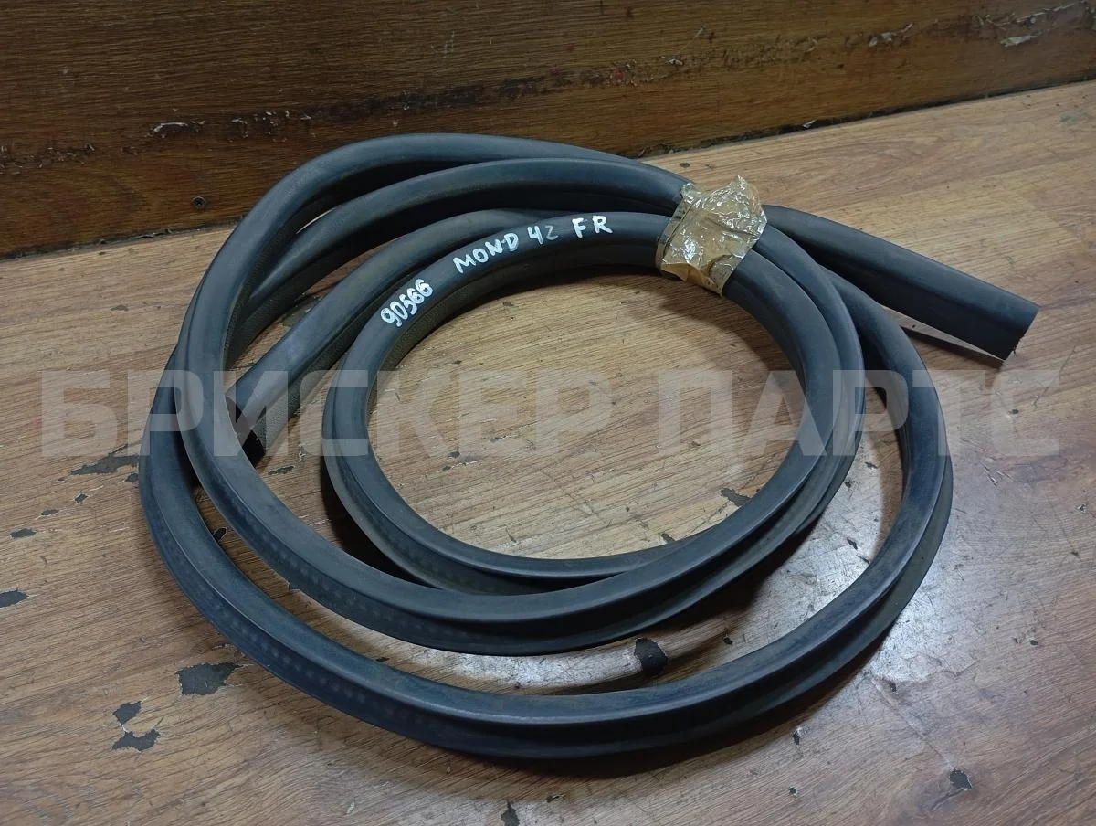 Уплотнитель двери Форд Мондео 4