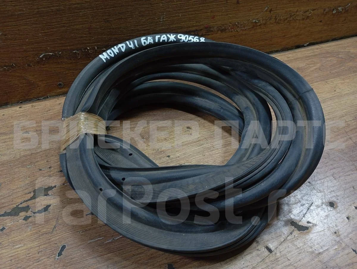 Уплотнитель багажника Форд Мондео 4