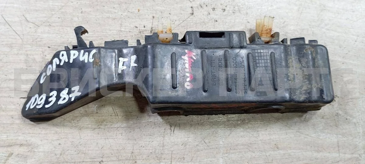 Кронштейн крыла Хендай Солярис 1рестайлинг