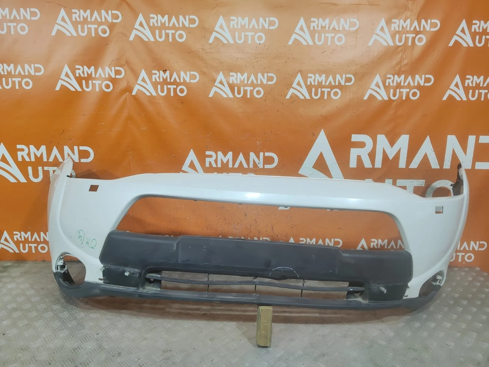 Бампер Mitsubishi Outlander 2014-2015 3