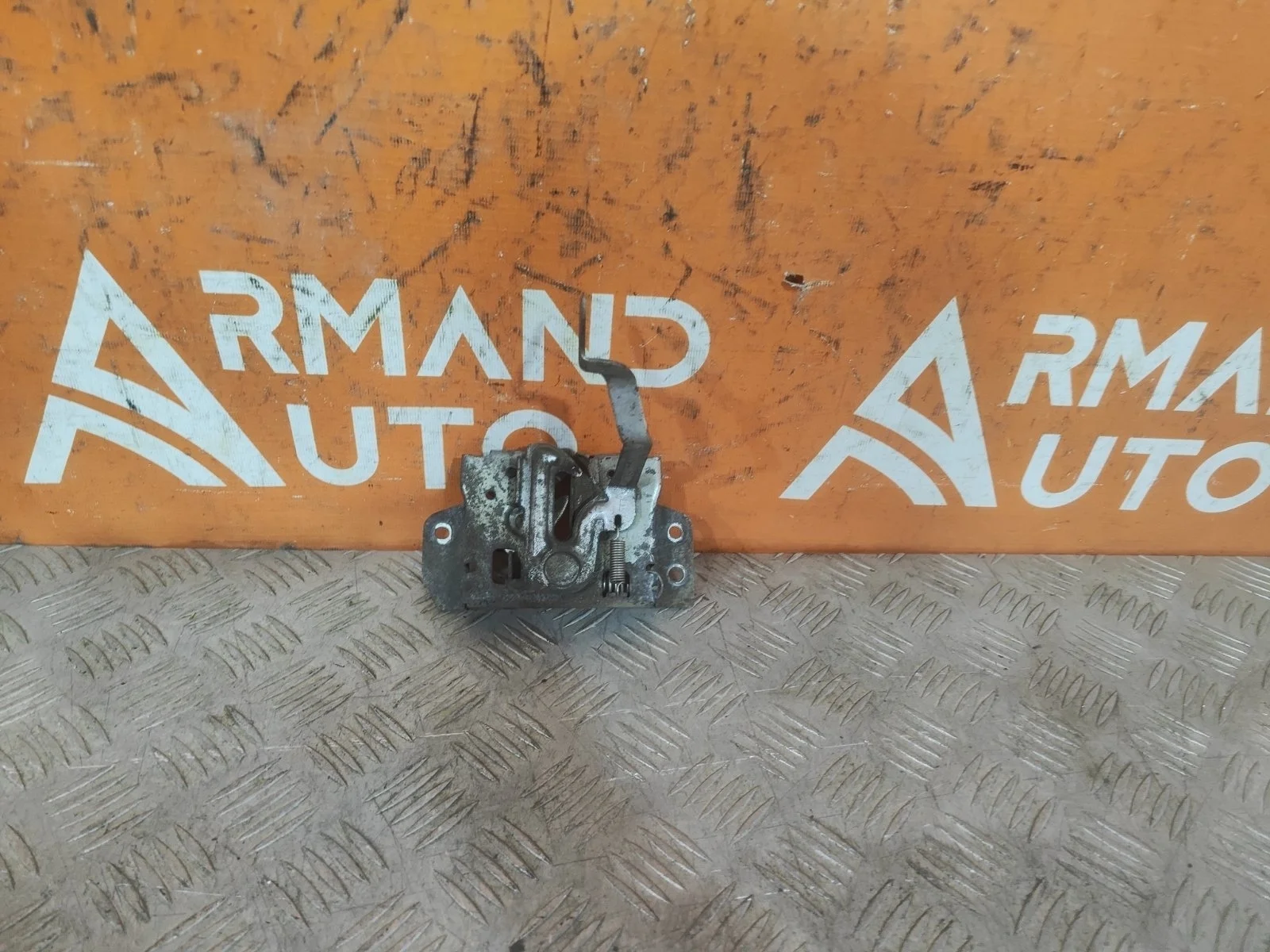 Замок капота Mitsubishi Outlander 2012-нв 3