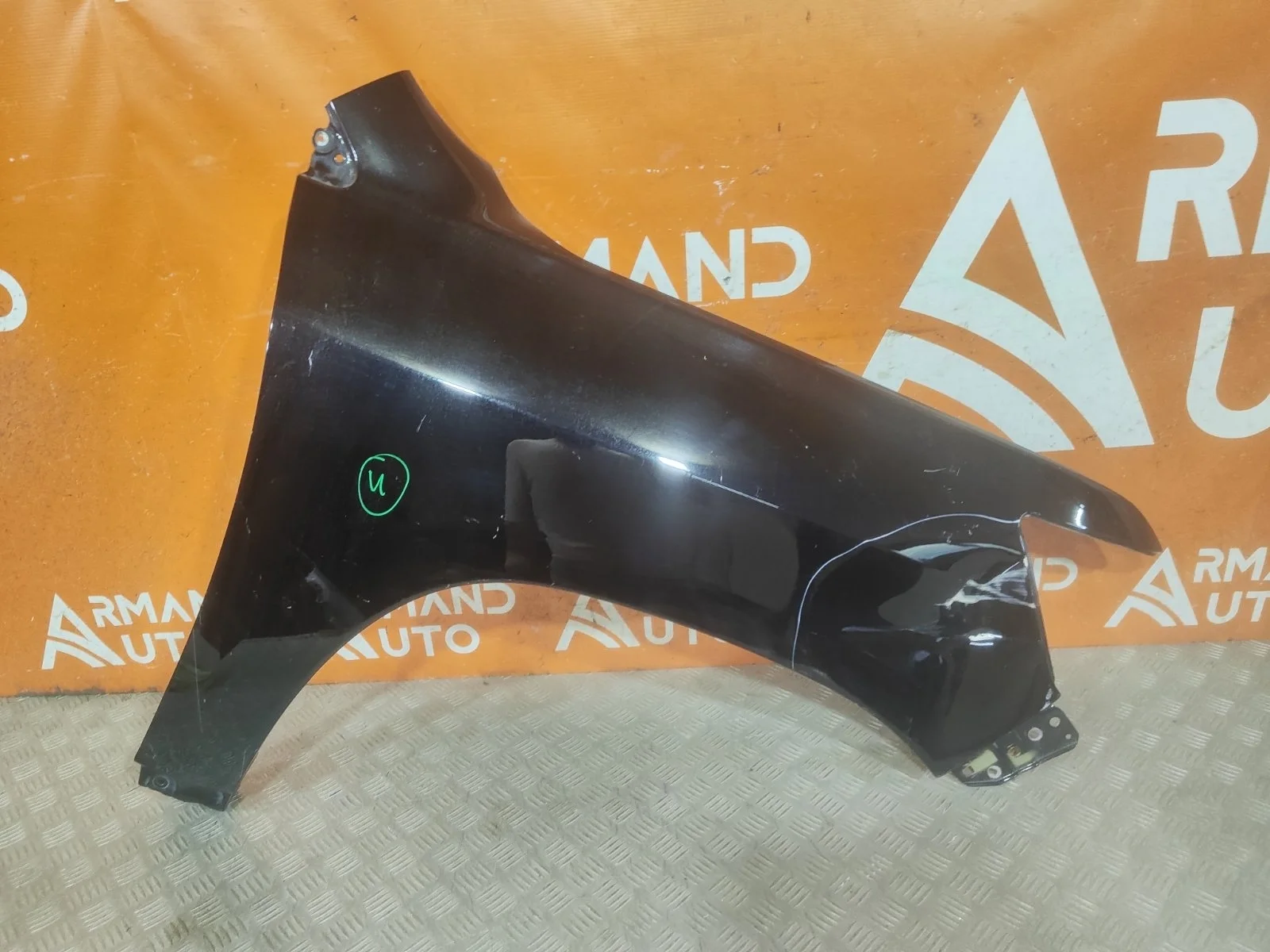 Крыло Toyota Land Cruiser 2015-2021 200